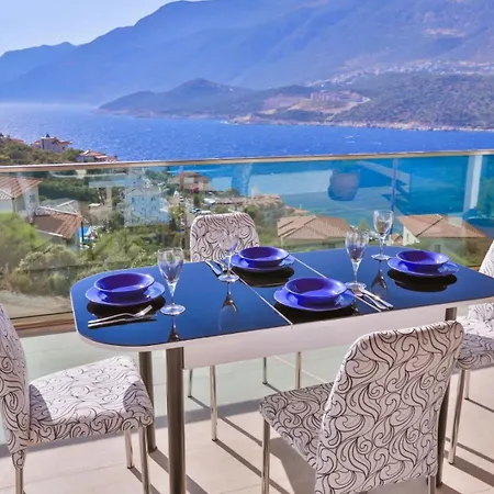 2 4* Kaş