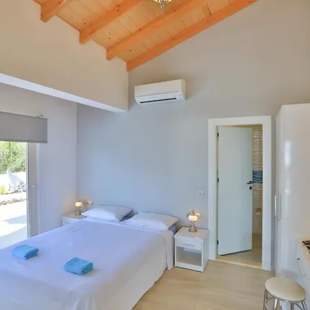 2 Hotel 4*
